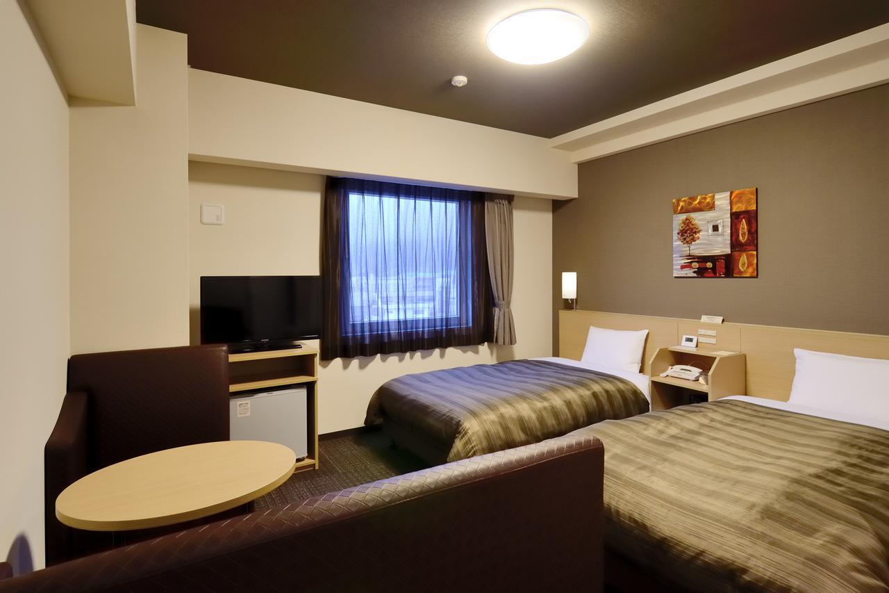Hotel Route-Inn Fuji Chuo Koen Higashi מראה חיצוני תמונה