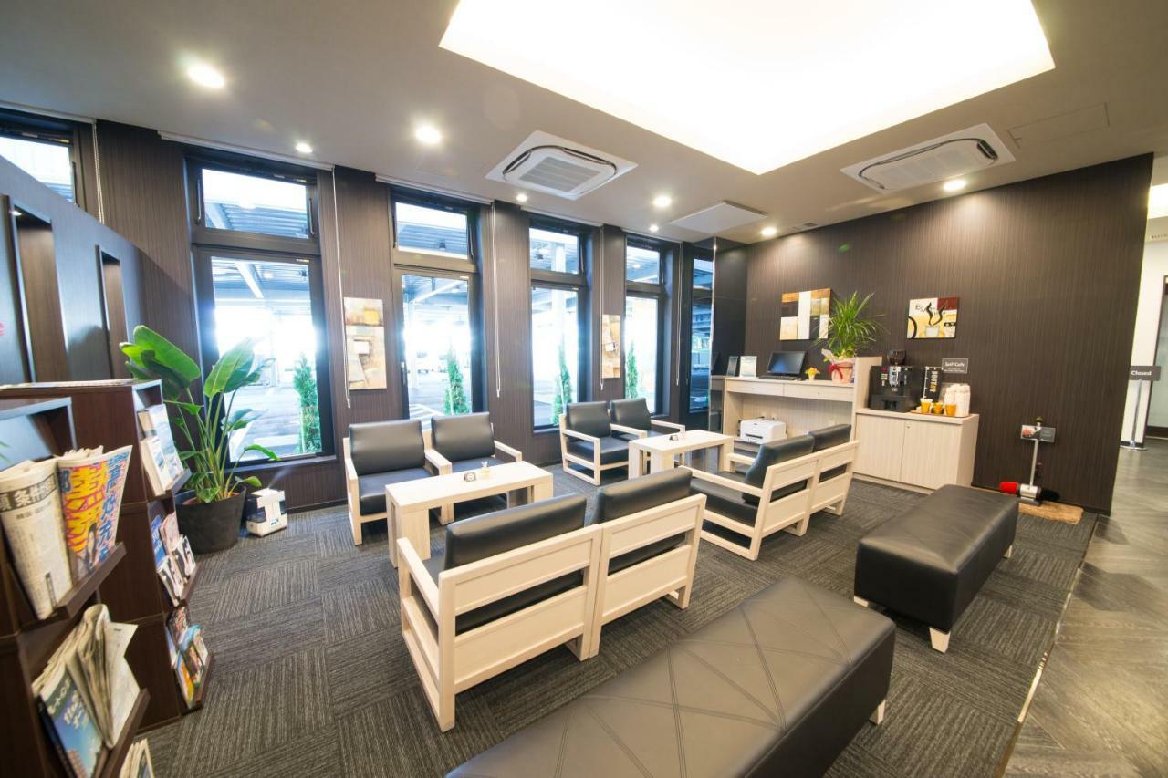 Hotel Route-Inn Fuji Chuo Koen Higashi מראה חיצוני תמונה